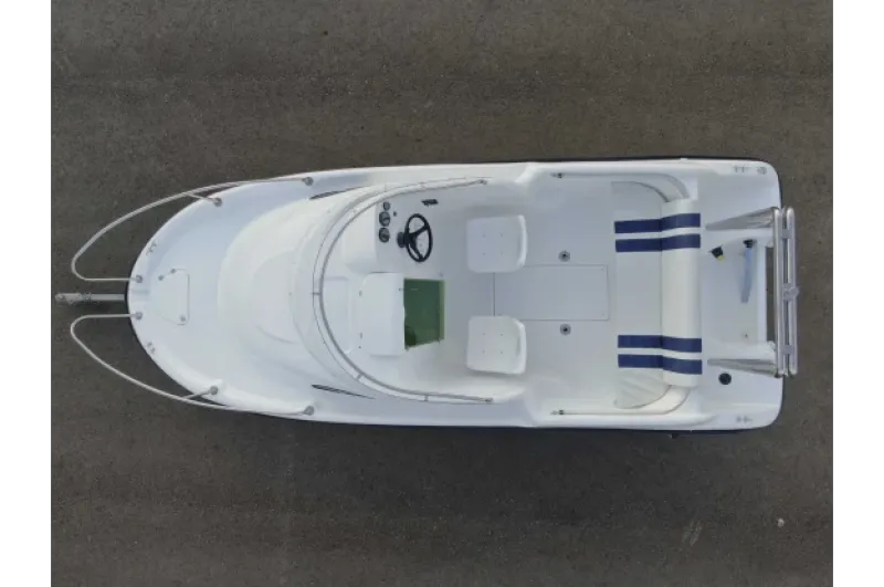 Катер Neman-530 с каютой, фото: 17