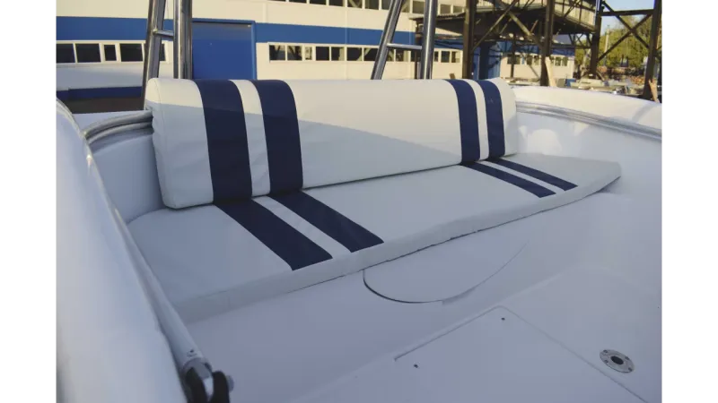 Катер Neman-530 с каютой, фото: 8