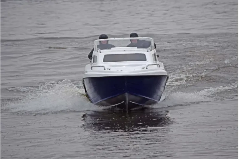 Стеклопластиковая лодка Neman-500 с каютой, фото: 25