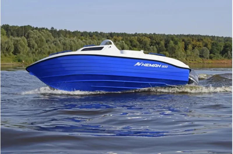 Стеклопластиковая лодка Neman-500 с каютой, фото: 22