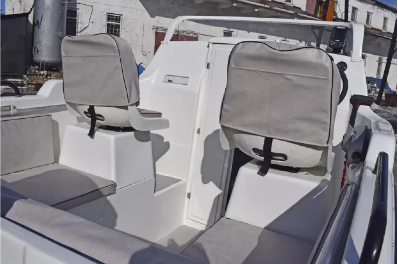 Стеклопластиковая лодка Neman-500 с каютой, фото: 17