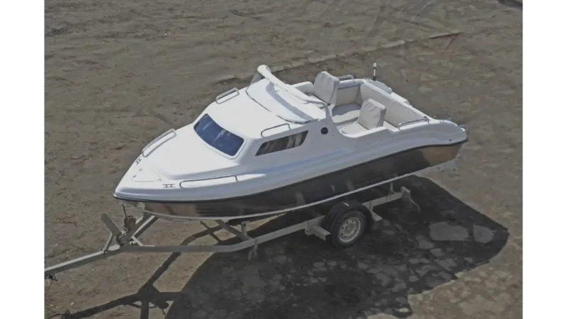 Стеклопластиковая лодка Neman-500 с каютой, фото: 7