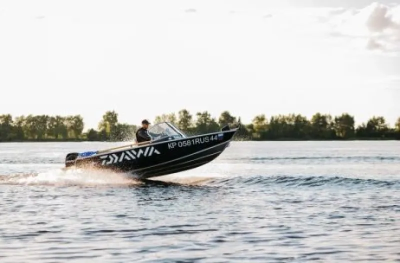 Алюминиевая лодка Салют 585 BR, фото: 1