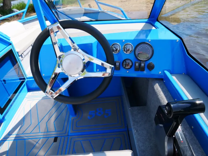 Катер Салют 585 BR, фото: 5