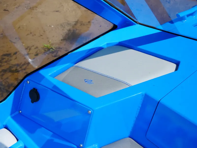 Катер Салют 585 BR, фото: 3