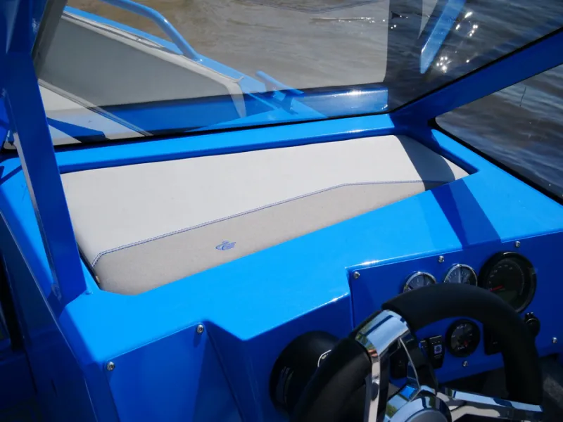 Катер Салют 585 BR, фото: 2