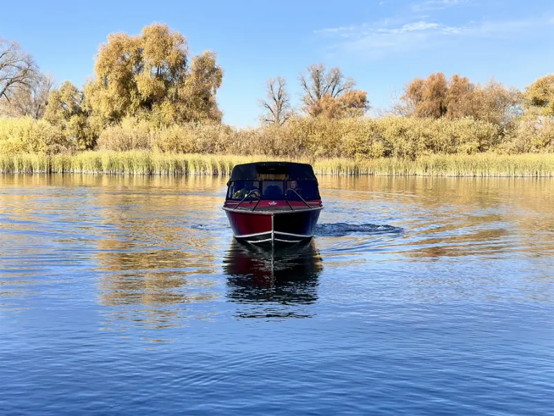 Пластиковая лодка Салют 585 BD (BowDeck), фото: 95