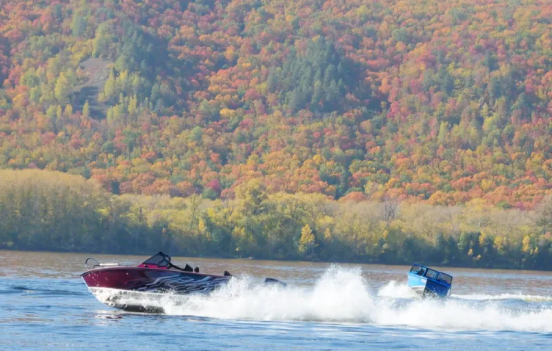 Пластиковая лодка Салют 585 BD (BowDeck), фото: 118