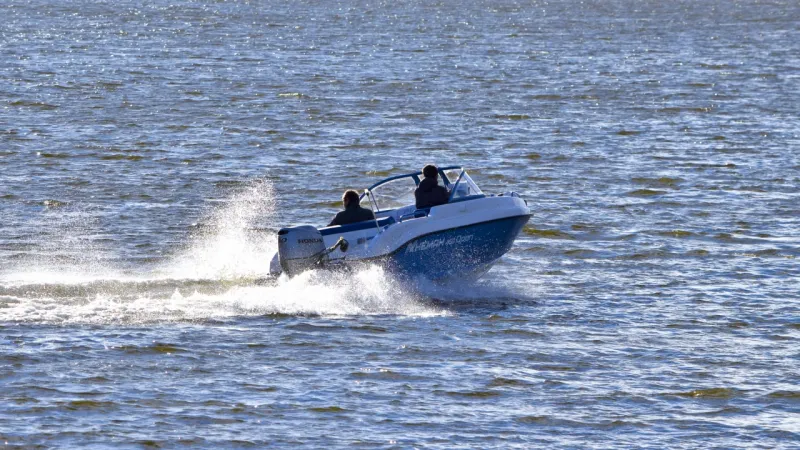 Стеклопластиковая лодка Neman-450 Open, фото: 4