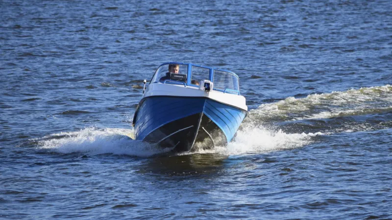 Стеклопластиковая лодка Neman-450 Open, фото: 3