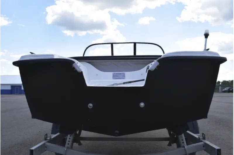 Стеклопластиковая лодка Wyatboat-430 DC, фото: 22