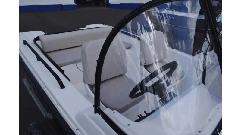 Стеклопластиковая лодка Wyatboat-430 DC, фото: 7