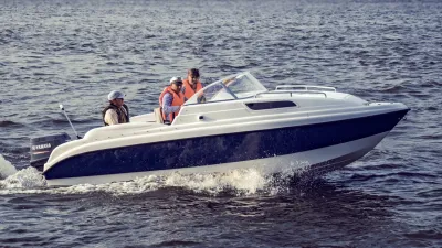 Лодка Neman-550 с каютой