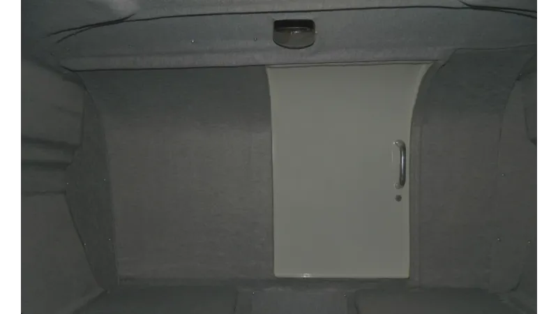 Стеклопластиковая лодка Neman-550 с каютой, фото: 3