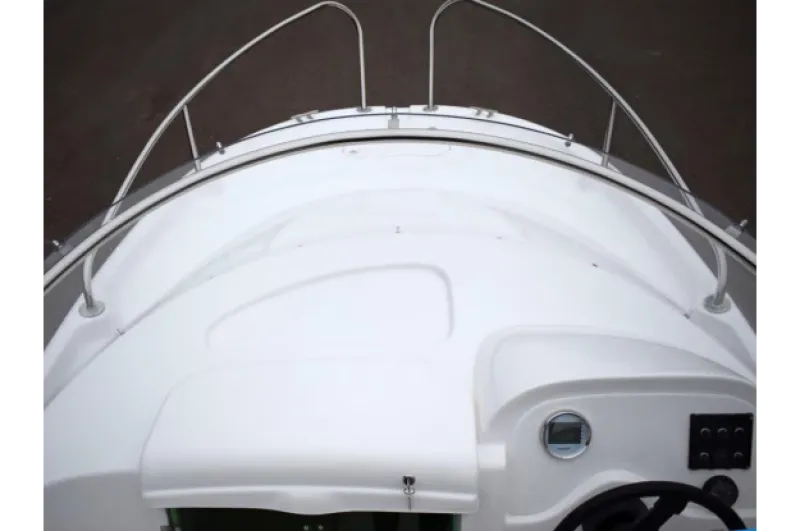 Стеклопластиковая лодка Neman-530 с каютой, фото: 15
