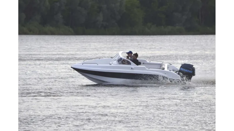 Стеклопластиковая лодка Neman-450 Open, фото: 12