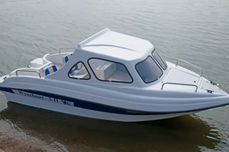 Стеклопластиковая лодка Wyatboat-3 П (полурубка), фото: 17