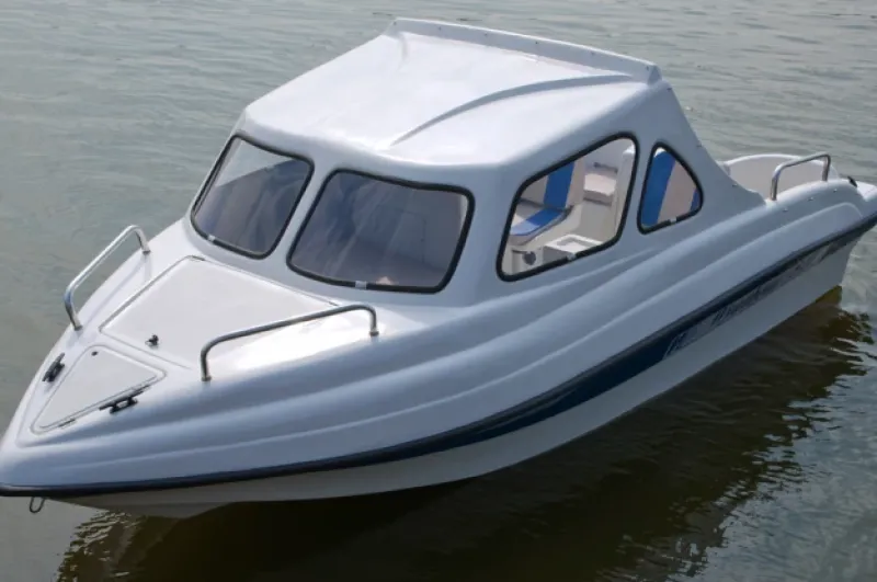 Стеклопластиковая лодка Wyatboat-3 П (полурубка), фото: 14