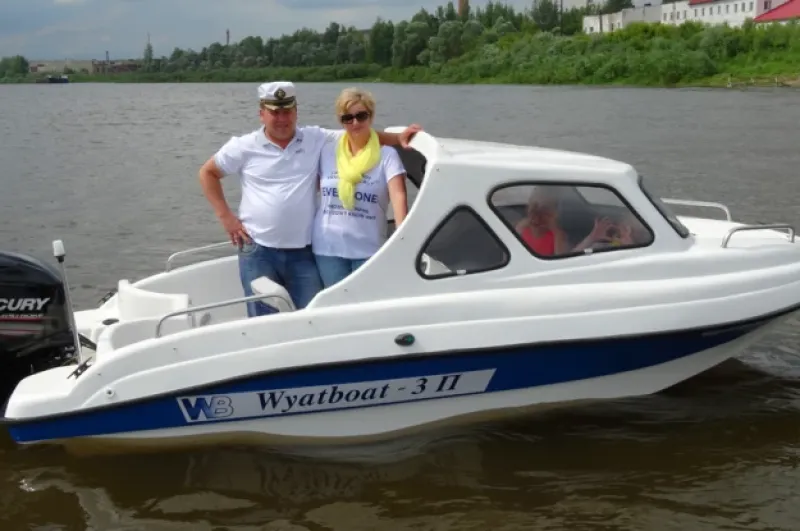 Стеклопластиковая лодка Wyatboat-3 П (полурубка), фото: 12