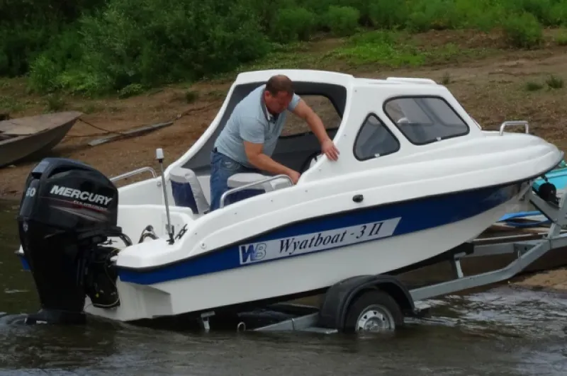 Стеклопластиковая лодка Wyatboat-3 П (полурубка), фото: 11