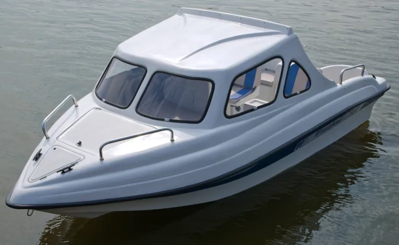 Стеклопластиковая лодка Wyatboat-3 П (полурубка), фото: 5