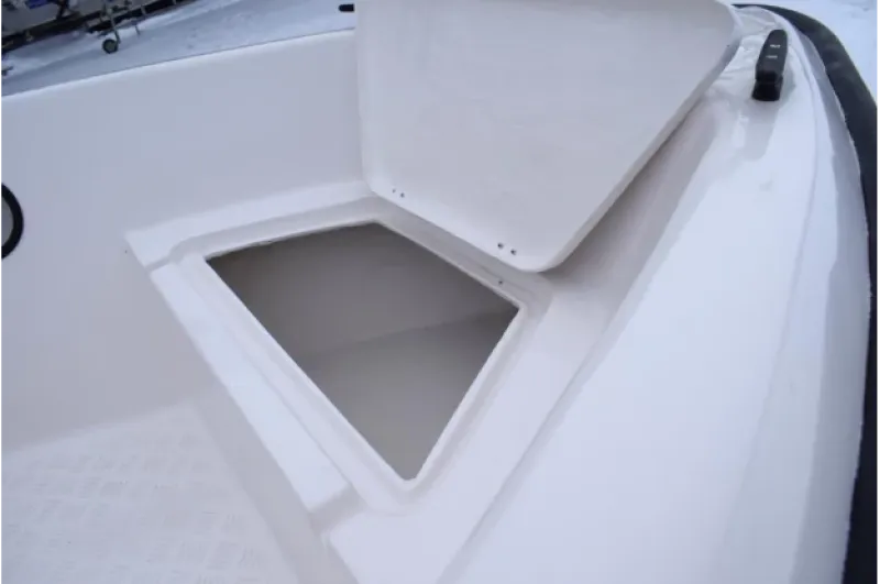 Моторная лодка Wyatboat-430DCМ (килевая), фото: 16