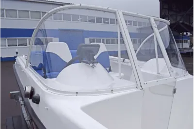 Лодка Wyatboat-430DCМ (килевая)