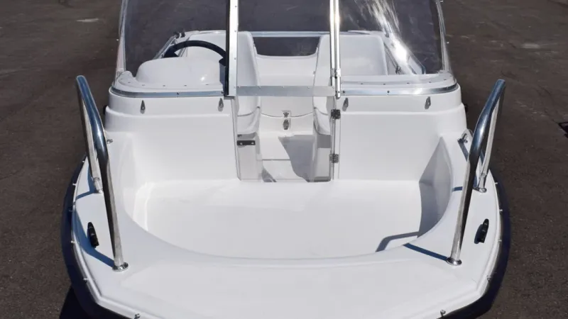 Wyatboat-430 DC (тримаран), фото: 4