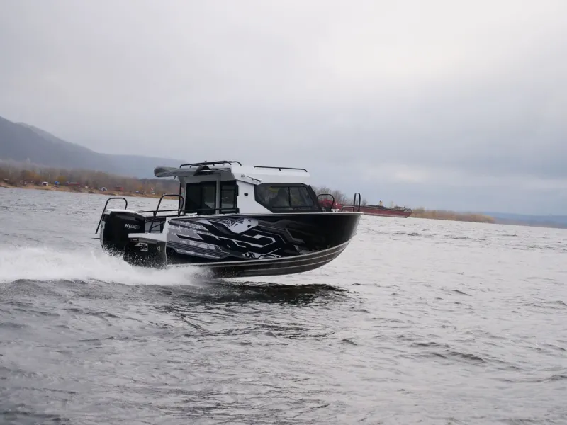 Алюминиевая лодка REALCRAFT 600 Cabin, фото: 39