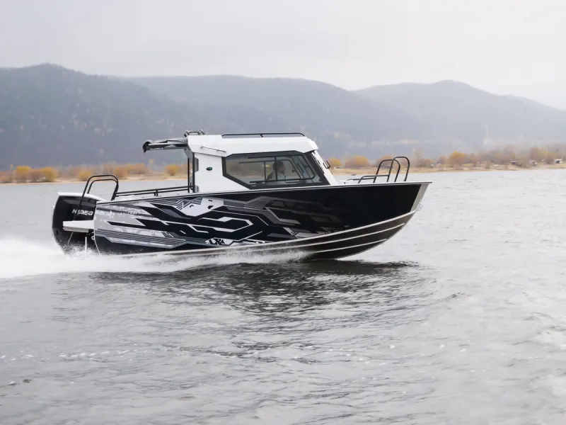 Алюминиевая лодка REALCRAFT 600 Cabin, фото: 37