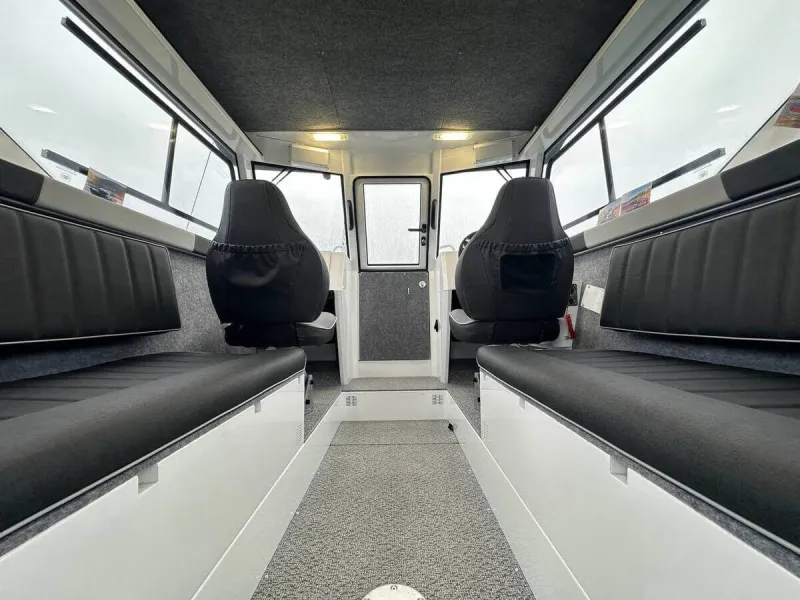 Алюминиевая лодка REALCRAFT 600 Cabin, фото: 21