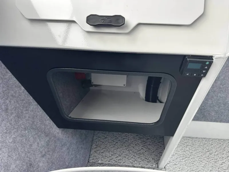 Алюминиевая лодка REALCRAFT 600 Cabin, фото: 20