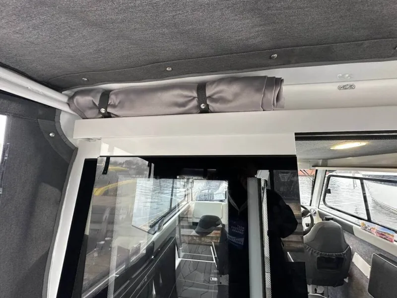 Алюминиевая лодка REALCRAFT 600 Cabin, фото: 17