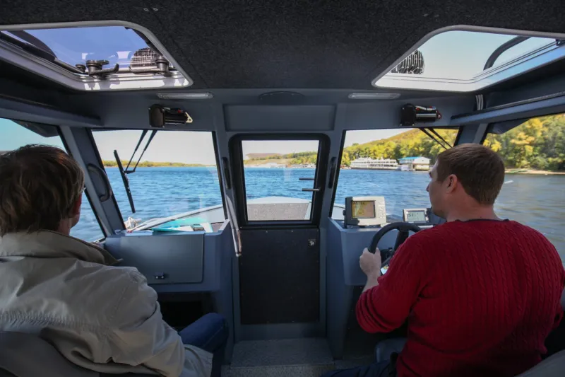 Моторная лодка REALCRAFT 600 Cabin, фото: 23