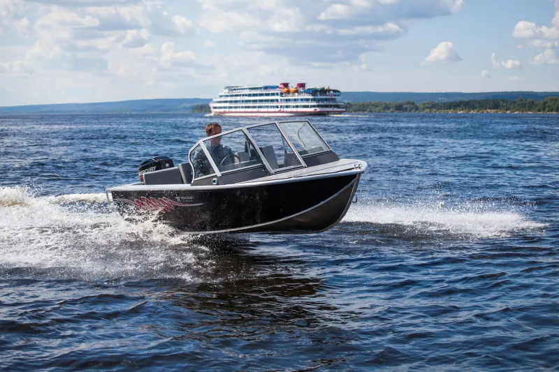 Моторная лодка REALCRAFT 440, фото: 4