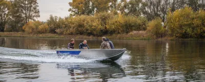 Лодка Салют 430