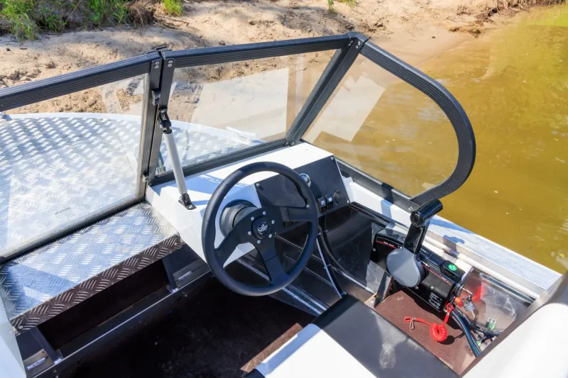 Моторная лодка Салют PRO 430 JET, фото: 3