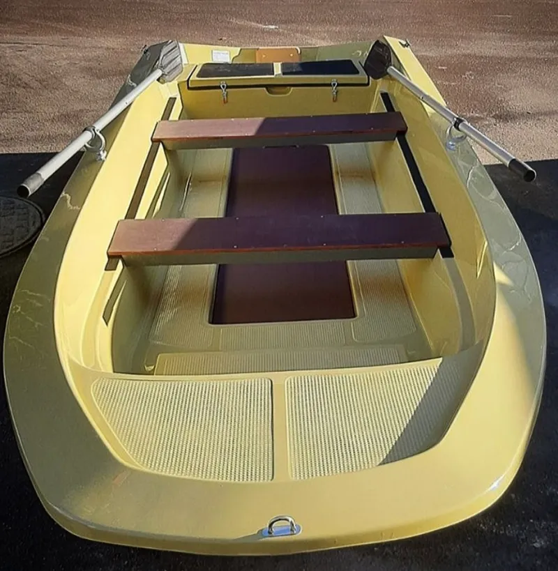 Пластиковая лодка Шарк-400 New, фото: 1