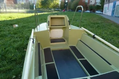 Каютный катер Рулевая консоль обложка