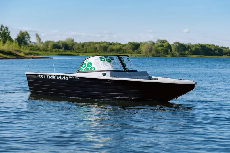 Каютный катер Тактика 390 DC (Comfort), фото: 1