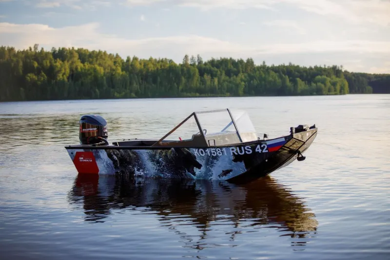 Пластиковая лодка Ермак 530 Jet, фото: 1