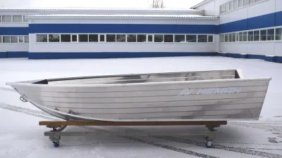 Лодка Неман-400