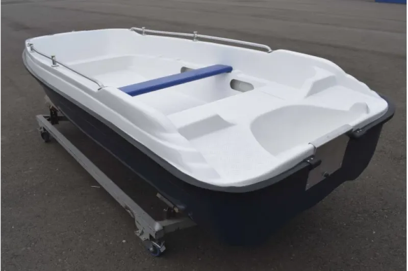 Стеклопластиковая лодка Пингвин New (тримаран), фото: 19