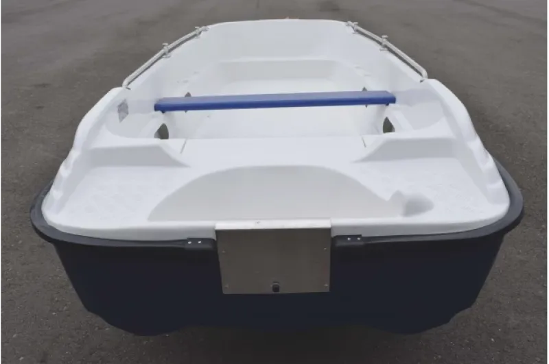 Стеклопластиковая лодка Пингвин New (тримаран), фото: 17