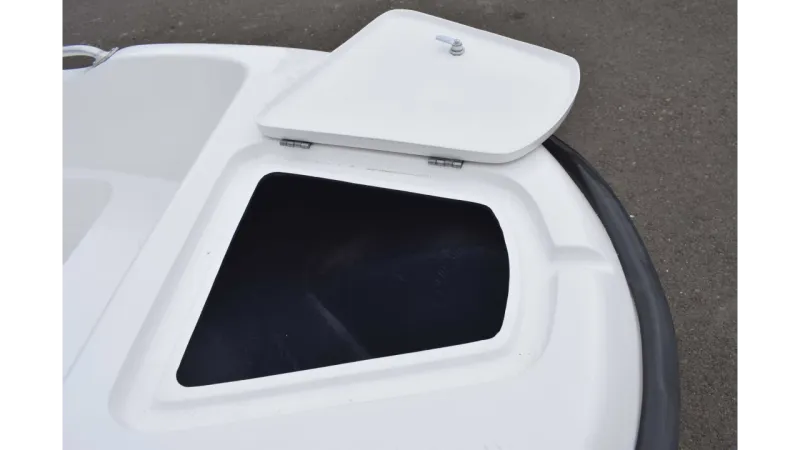 Стеклопластиковая лодка Пингвин New (тримаран), фото: 4