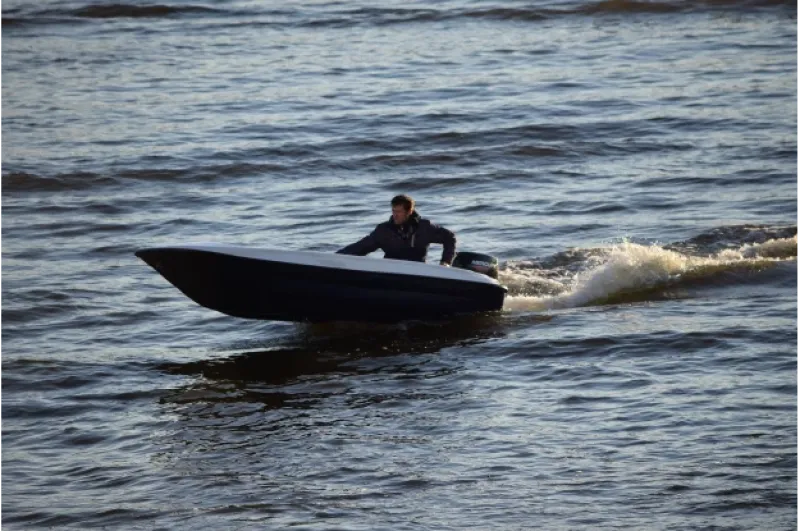 Стеклопластиковая лодка Пингвин (тримаран), фото: 11