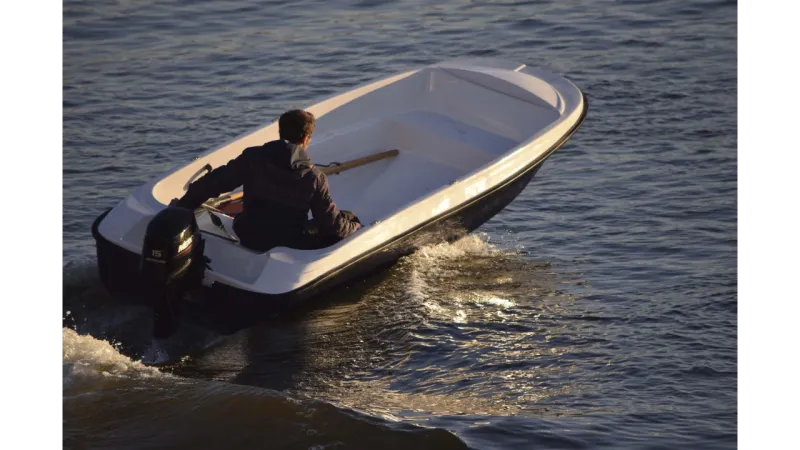 Стеклопластиковая лодка Пингвин (тримаран), фото: 8