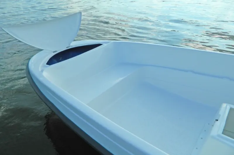 Стеклопластиковая лодка Пингвин с консолью (тримаран), фото: 28