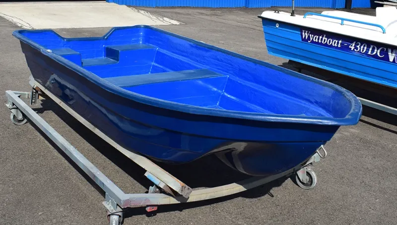 Стеклопластиковая лодка Neman-340 (тримаран), фото: 5