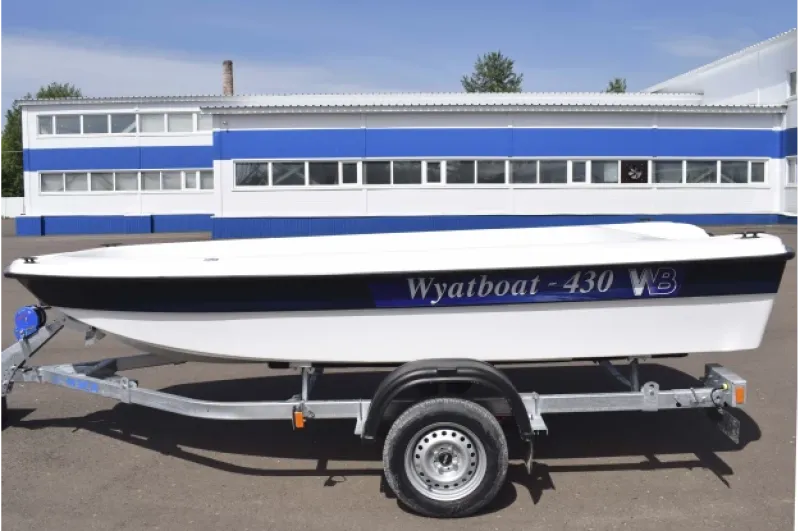 Стеклопластиковая лодка Wyatboat 430 тримаран, фото: 14